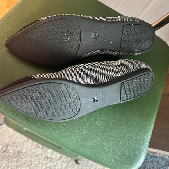 Rothy’s - Picture 2 of 3